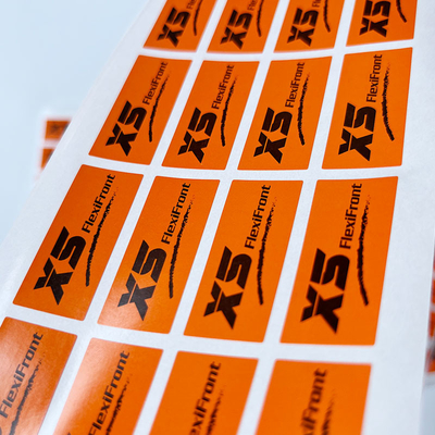 As marcas próprias feitas sob encomenda revestiram a impressão a cores adesiva de papel da etiqueta quatro